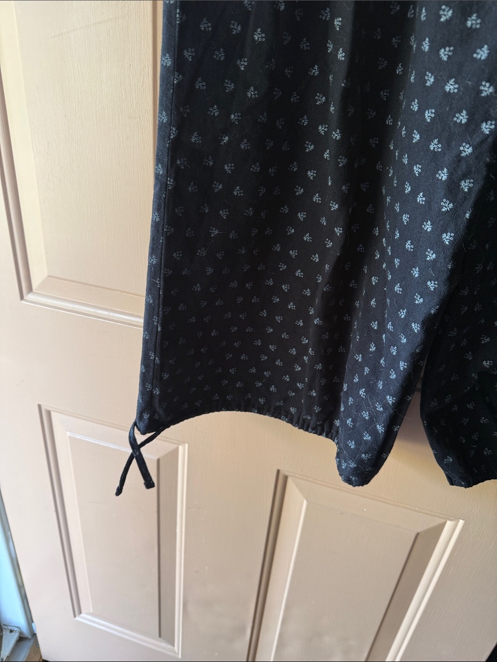 easel Black Printed Elastic-Waist Maxi pants with Side Drawstring Pockets-bottom - Picture 7 of 7
